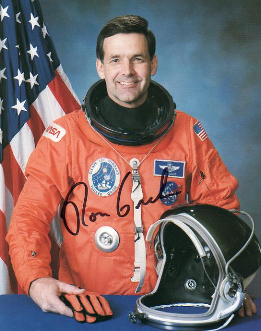 Shuttle Astronauts 64